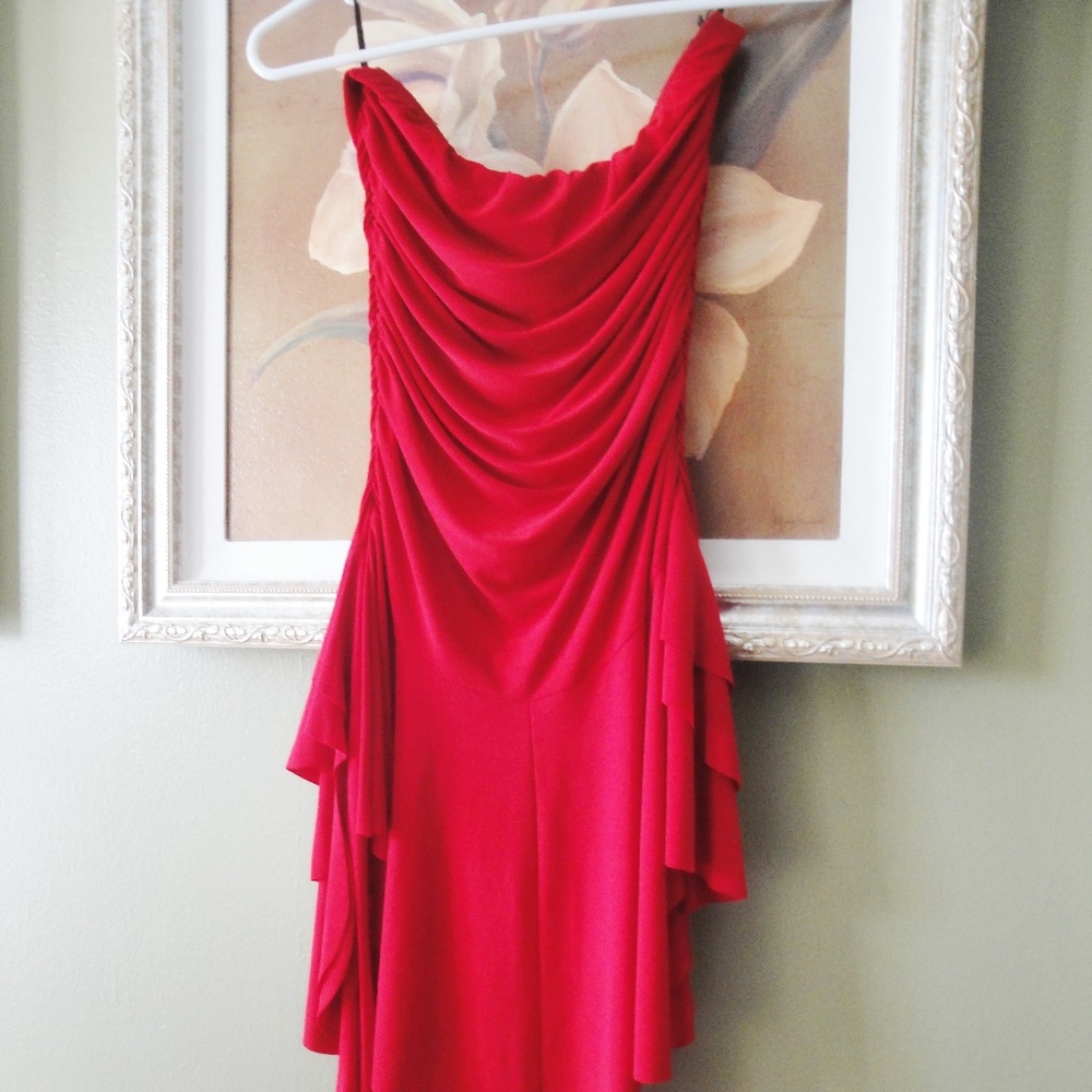 “TABOO” beautiful red dress. Size M juniors.